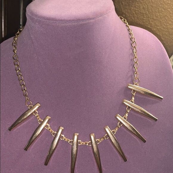 Spiked necklace  - Picture 1 of 4